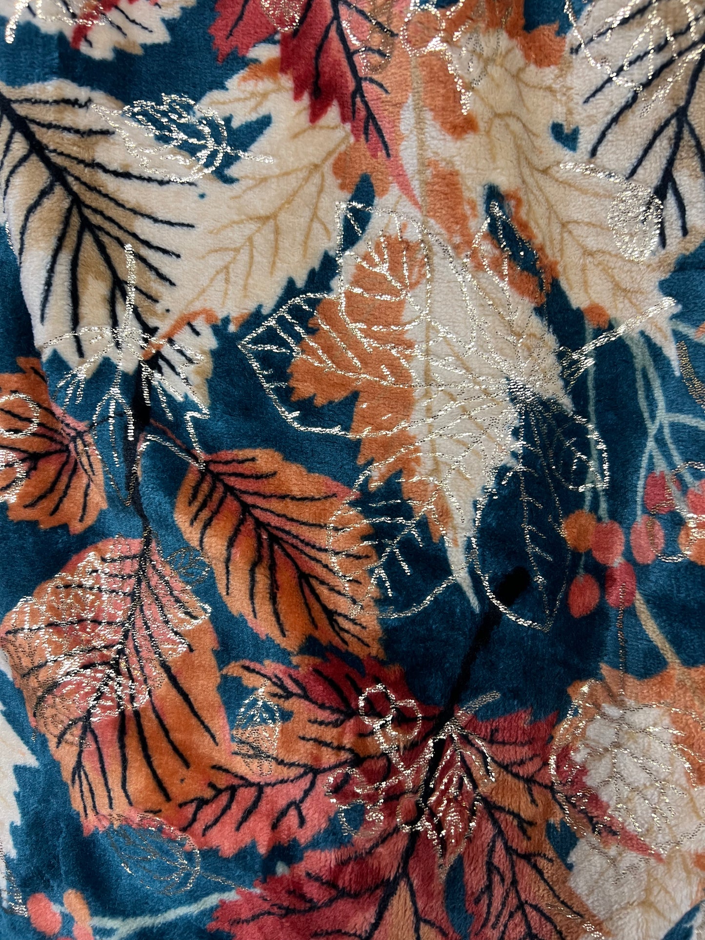 Fall Leaves w/ Gold Throw Blanket - 50"x60"